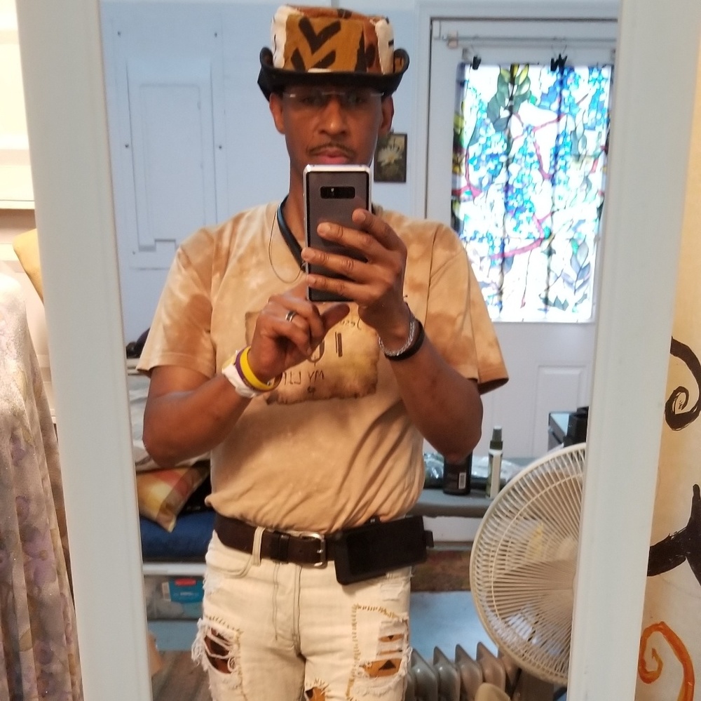 Meet your Posher, Joyner